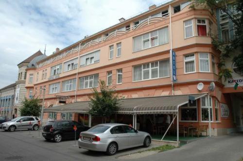 Hotel Central Pécs Exterior foto